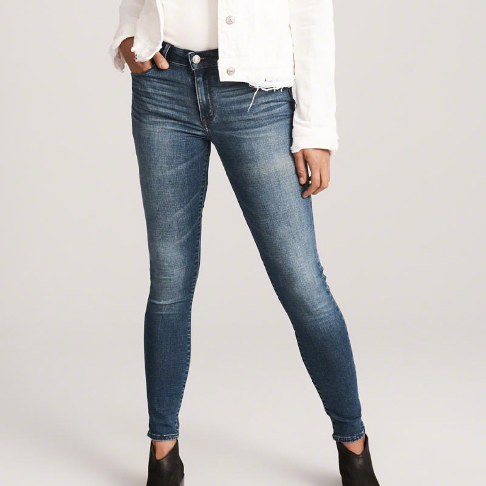 A&F Low Rise Super Skinny Jeans Sz 8